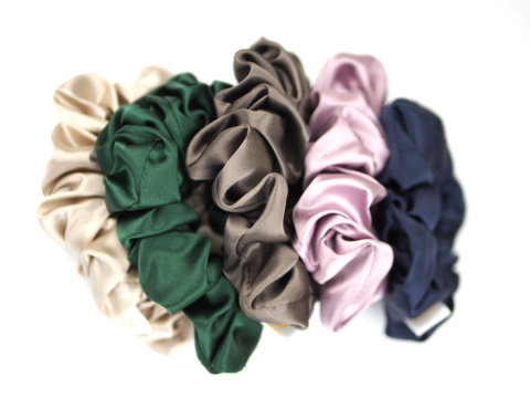 JG-004 Jedwabna Gumka do Włosów Zielona(3)