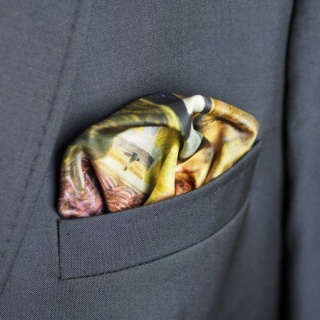 Poszetka z reprodukcją obrazu "Portret" Władysława Reymonta autorstwa Jacka Malczewskiego