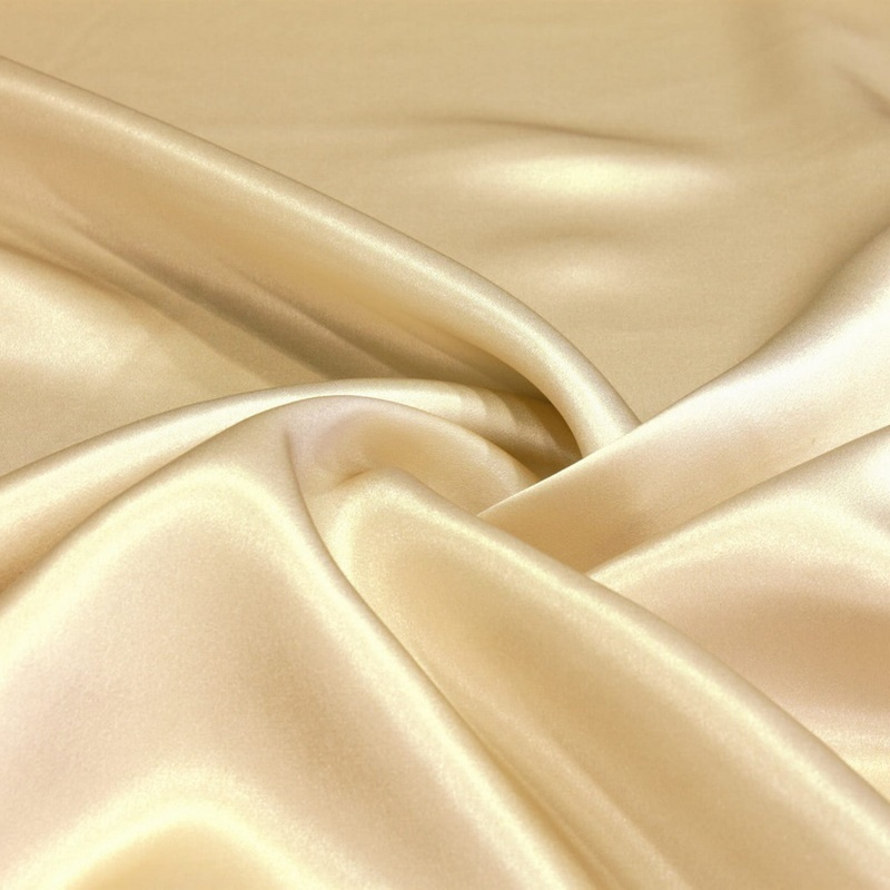 Light beige Satin Bed Cover with zipper, ~200x140 cm