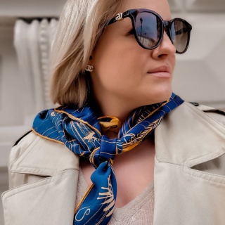 Jedwabna apaszka zodiak Lew Anna Halarewicz 68x68cm AZ-05