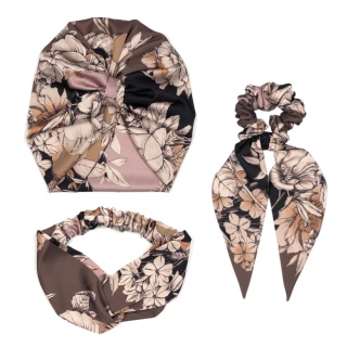 Hair accessories included in the Conservative Brown set