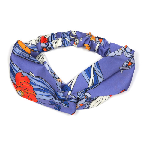 Hair accessories included in the Oriental Garden set