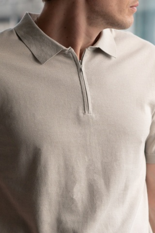 B3 Men's 100% cotton knitted polo shirt with a gray zipper