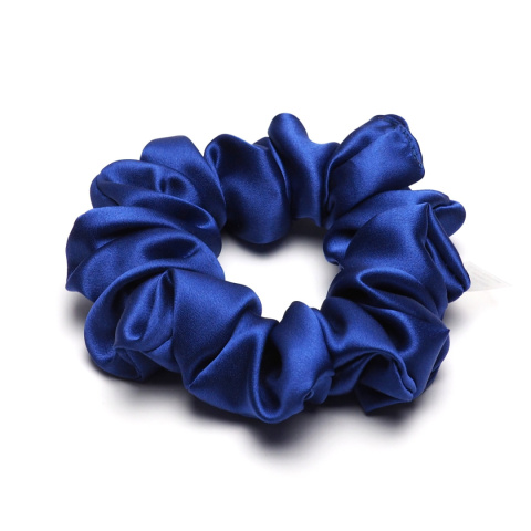 Scrunchie jedwabna gumka do włosów kobaltowa