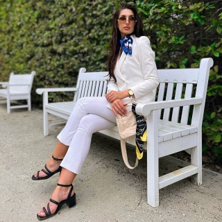 Jedwabna gawroszka w kotwice granatowa 53x53cm AD5-003