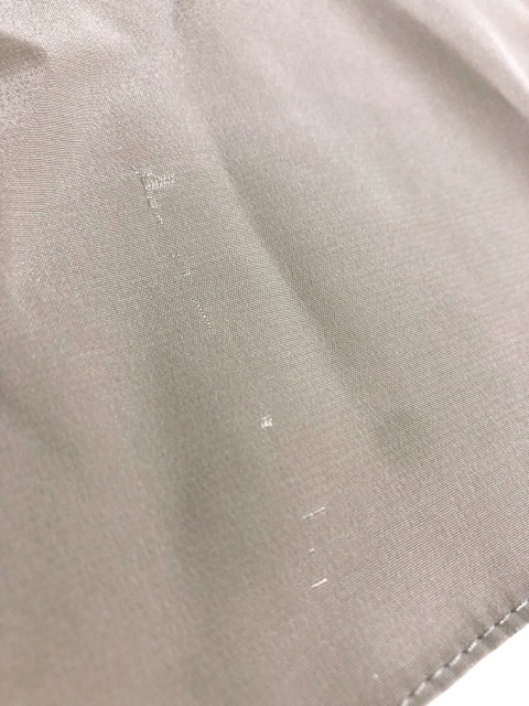 OUTLET KREPA męska poszetka do garnituru jedwabna chłodno beżowa 30x30 cm