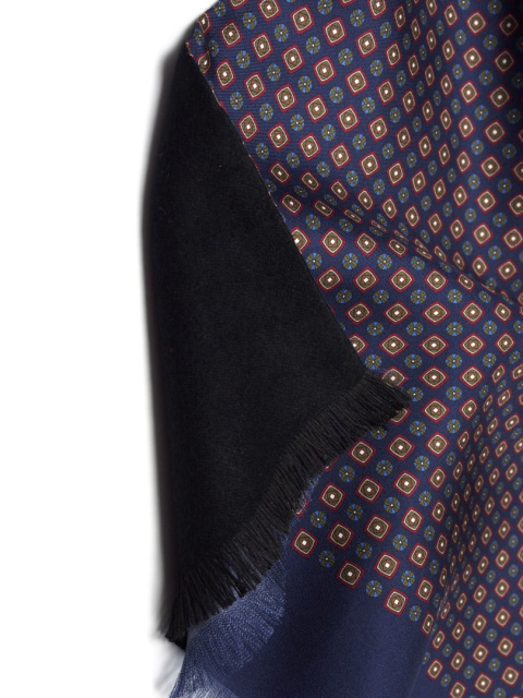 SR-211 Elegant men's silk scarf double-sided 180x32 cm SR-211 Elegant men's silk scarf double-sided 180x32 cm