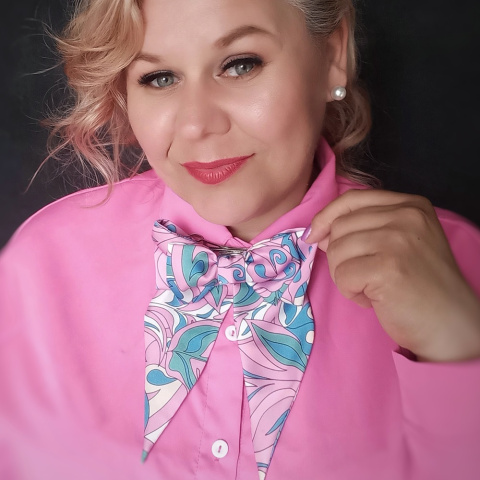 Pink Attitude Hairpin with Bow