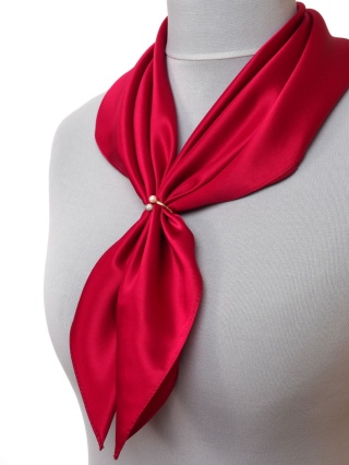 Clasp, scarf ring or shawl, pearl and sequins