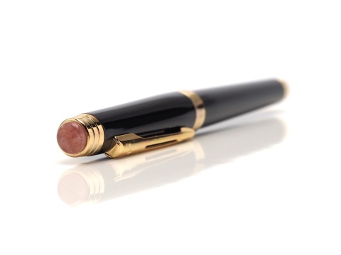 Gold Fountain Pen with Strawberry Quartz – WPZ-13