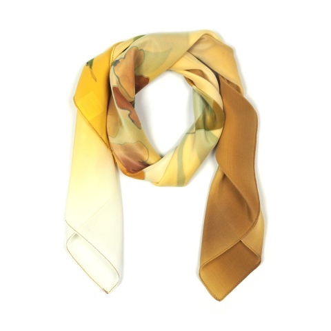 Apaszka jedwabna ręcznie malowana w kwiaty żółta 88x76cm AM-1015