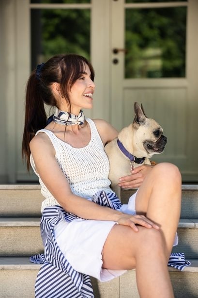 Hand-Painted Silk Scarf with Blue Flowers – 90x90 cm (AM-083)