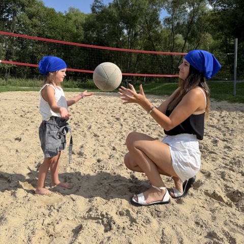 Jedwabna kobaltowa chustka na głowę z gumką CHJ-020
