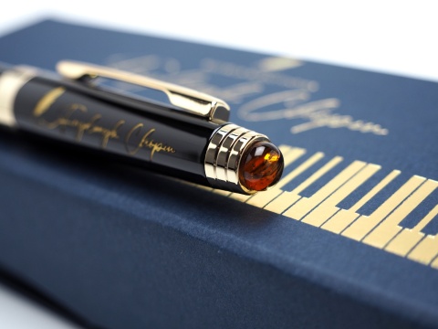 Fryderyk Chopin ballpoint pen with amber KPZ-CH