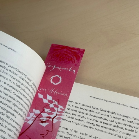 Apaszka jedwabna Wisława Szymborska Portret kobiecy 68x68cm AD7-501