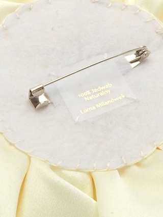 Jedwabna broszka róża mała kremowa BRM-02