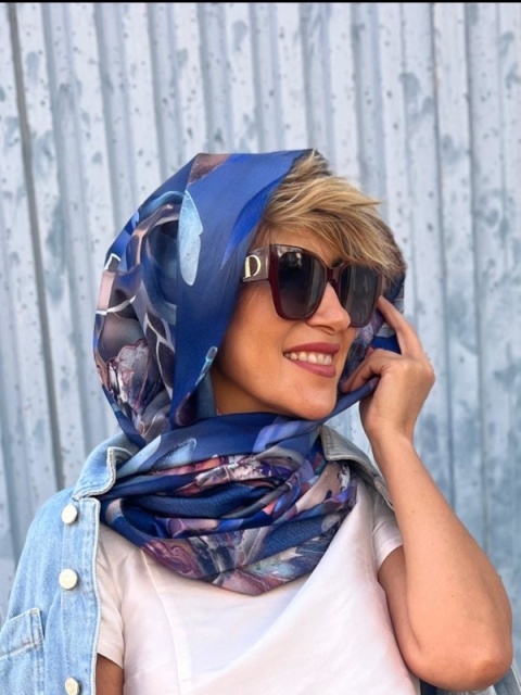 Szalik na zimę motyle niebieski 200x70cm