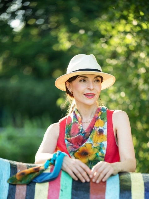 Gawroszka jedwabna ręcznie malowana, Polne Kwiaty 55x55cm AM5-026