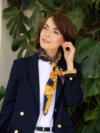 Jedwabna apaszka zodiak Skorpion Anna Halarewicz 68x68cm AZ-08