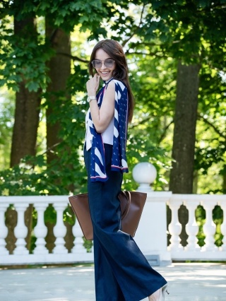 Jedwabny szalik dwustronny w kotwice 180x45cm SDD-01