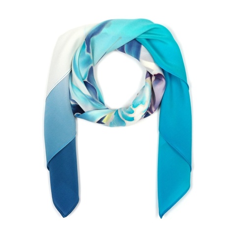 Hand-painted silk scarf 90x90 cm AM-017
