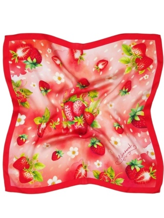 Jedwabna apaszka w truskawki z Milanówka 68x68cm AD7-071