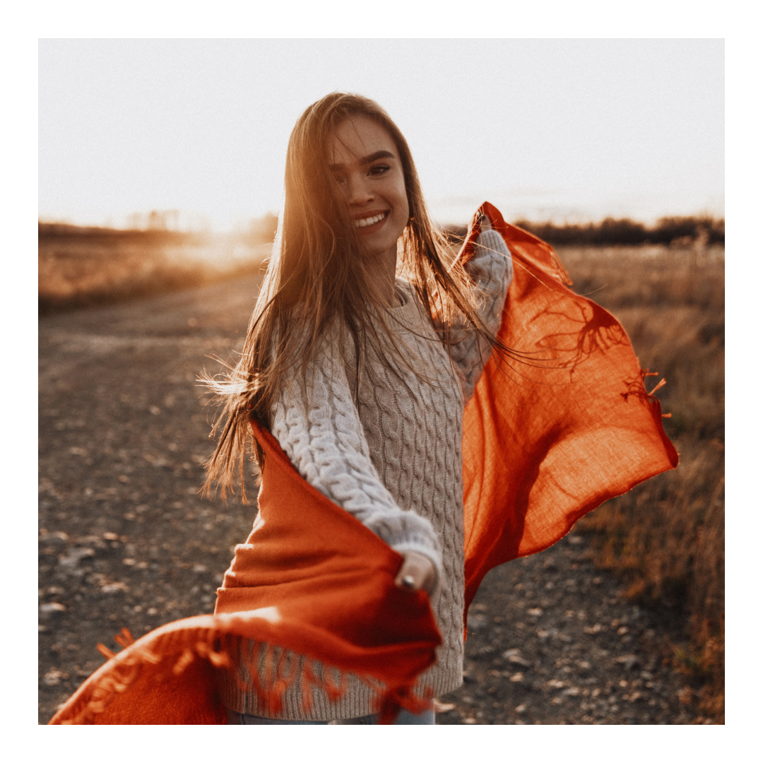 Zdjęcie modelki z szalem