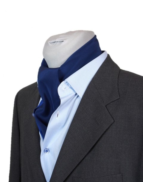 Obrazek manekina z apaszką męską